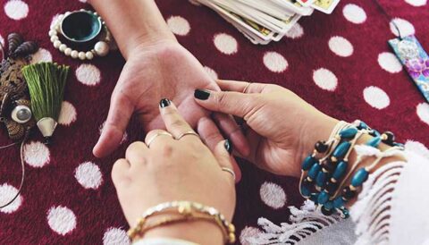 Palm Reading Near Me Open Now: Find A Hand Reader - Today.